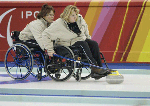 Kørestolscurling, foto: Martin Naucler