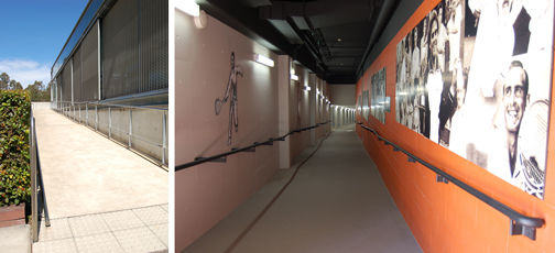 Rampe op til servicebygning og rampe/tunnel fra bygningen og direkte ind til centercourt 