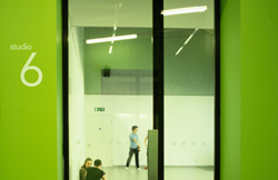 Grønt dørparti, foto: Laban Dance Centre